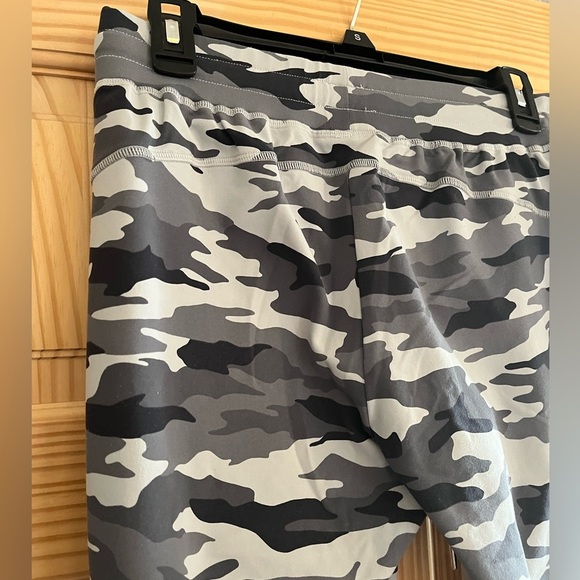 Zyia Gray and Black Came Pants with Drawstring and Pockets Size Medium - Picture 5 of 11